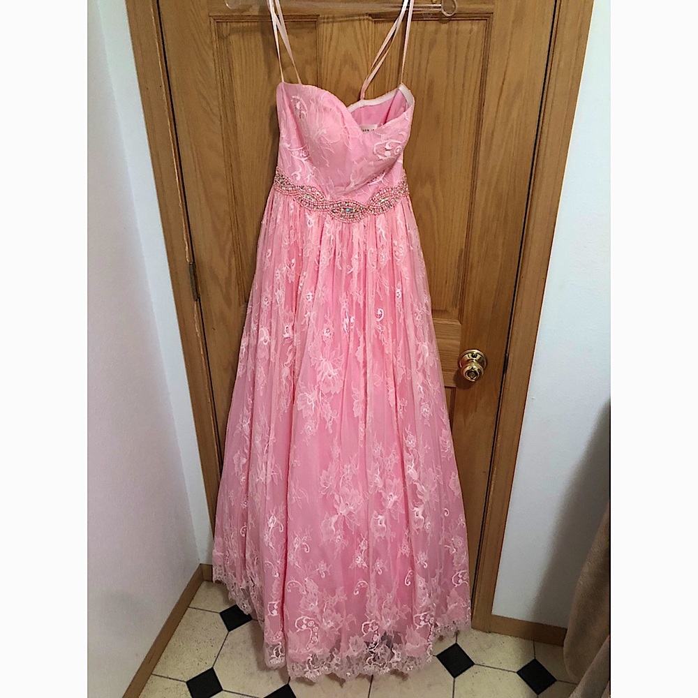 Long pink prom dress